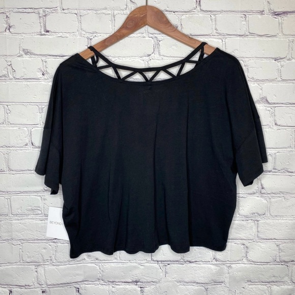 NWT Beyond Yoga Lattice Neck Cropped T-Shirt Size L - Picture 6 of 6